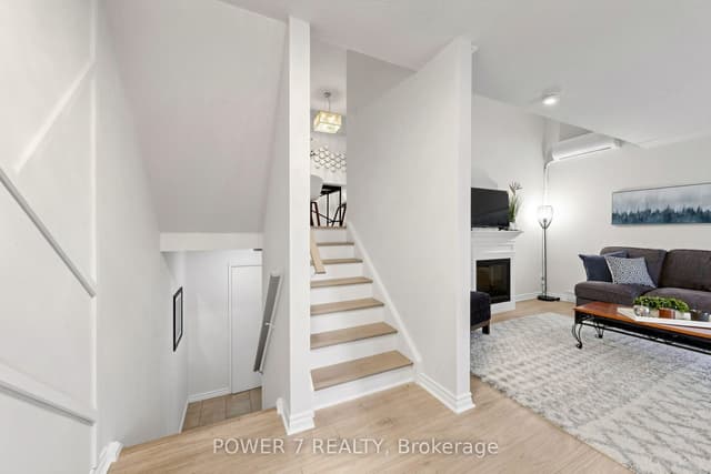 Condo Townhouse at 311 Milestone Crescent 146, Aurora, ON L4G 3M2