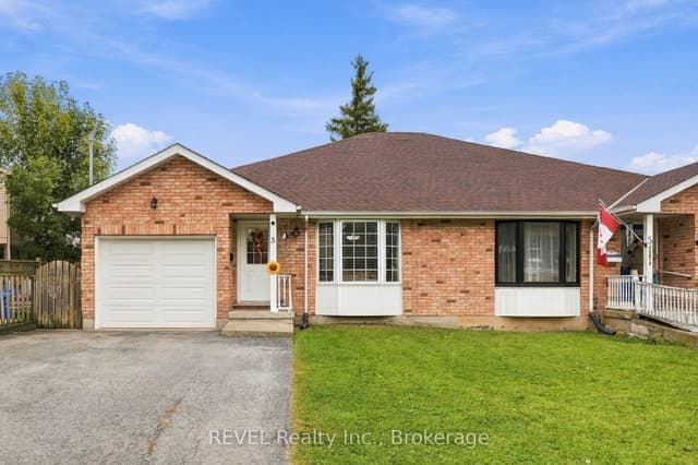Semi-Detached at 3 ORMOND Street N, Thorold, ON L2V 1Y6