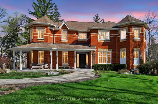 Detached at 276 Ridge Road, Aurora, ON L4G 0M3