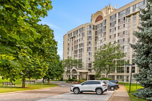 Condo Apartment at 162 Martindale Road 801, St. Catharines, ON L2S 3S4