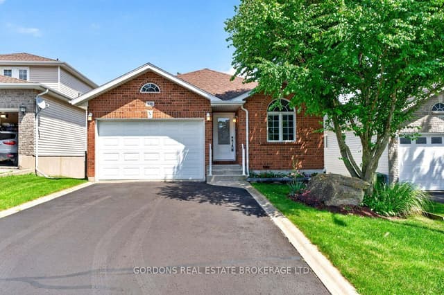 Detached at 633 Melrose Street, Kingston, ON K7M 9G8