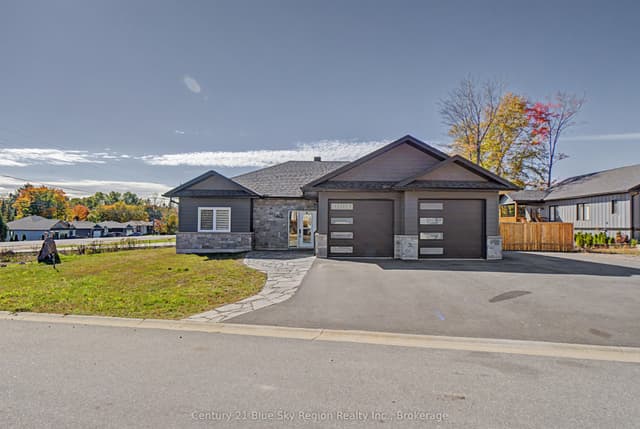 Detached at 178 Carmichael Drive, North Bay, ON P1B 8G2