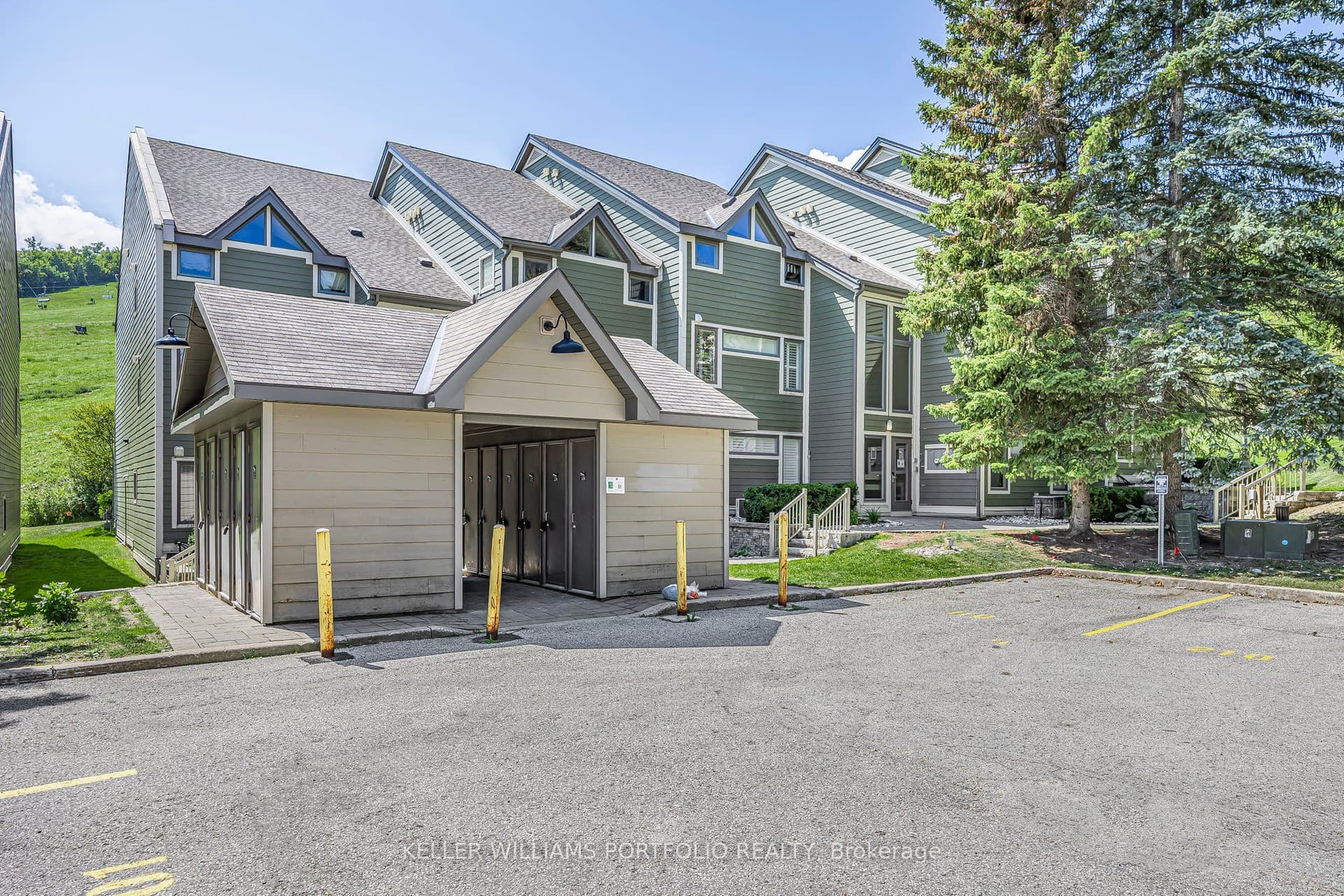 Unit 107, Unit 107 · 796404 Grey 19 Rd