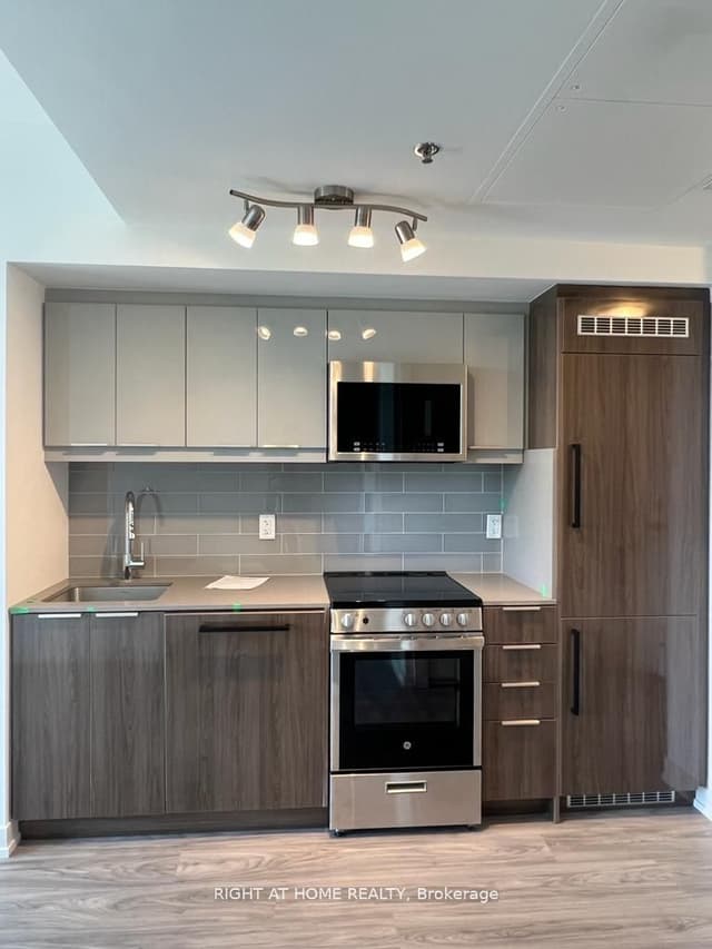 Condo Apartment at 90 GLEN EVEREST Road 1010, Toronto, ON M1N 0C3, Toronto E06