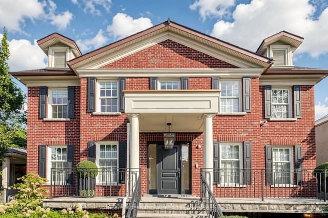 Detached at 230 Hillhurst Boulevard, Toronto, ON M5N 1P4, Toronto C04