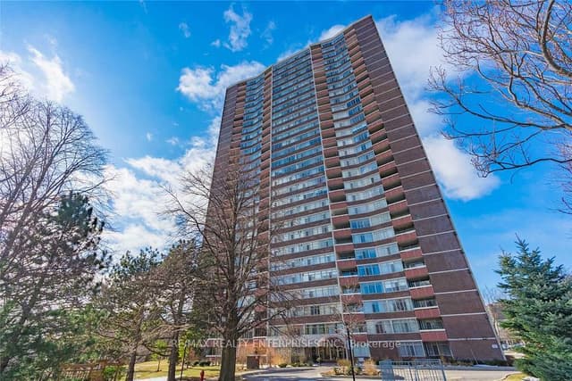 Condo Apartment at 3100 Kirwin Avenue 2702, Mississauga, ON L5A 3S6