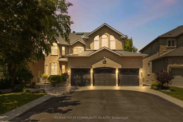 Detached at 171 Langtry Place, Vaughan, ON L4J 8L6