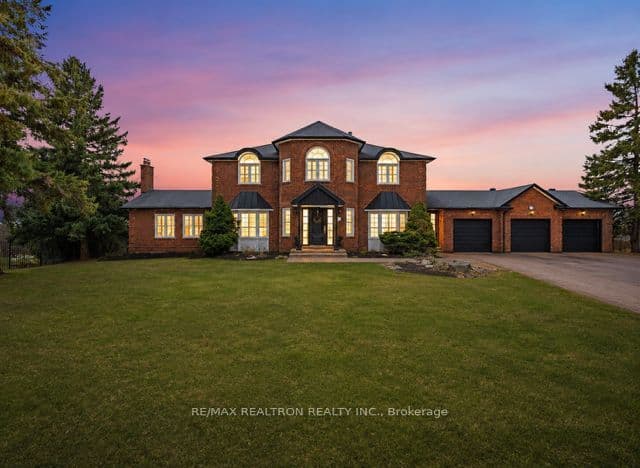 Detached at 17 Sleepy Hollow Lane, Whitchurch-Stouffville, ON L4A 3G7