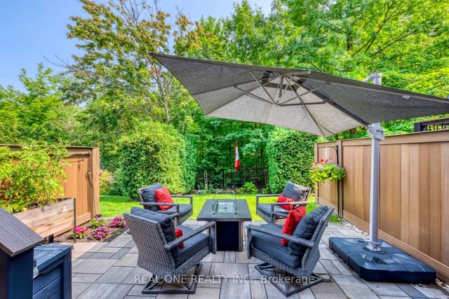 Condo Townhouse at 2254 Rockingham Drive 6, Oakville, ON L6H 7H8