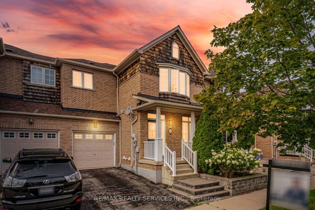 Att/Row/Townhouse at 5 Westhampton Way, Hamilton, ON L8E 6C8