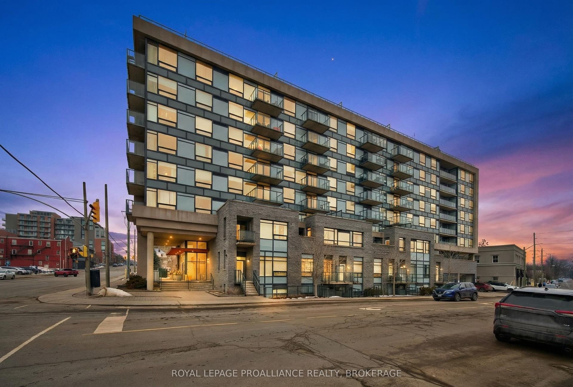 Suite A2, Unit A2 · 121 Queen St