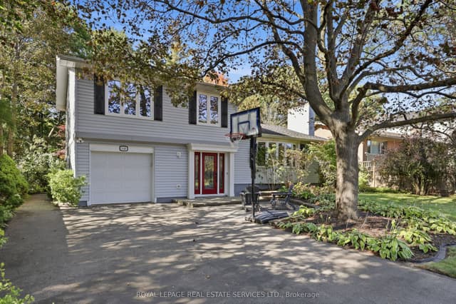 Detached at 1320 Hillview Crescent, Oakville, ON L6H 2C7