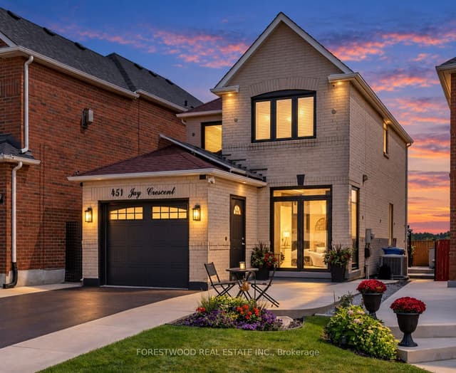 Detached at 451 Jay Crescent, Orangeville, ON L9W 4Z2