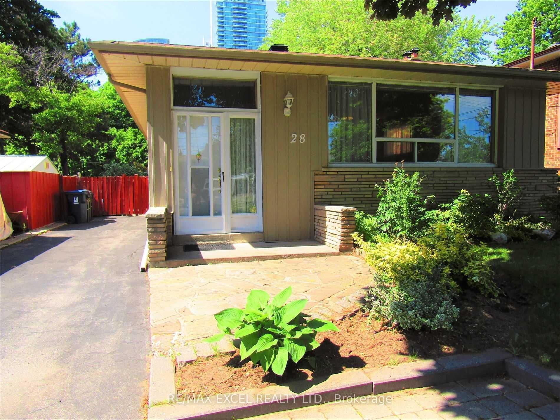 Unit Main · 28 Aspendale Dr