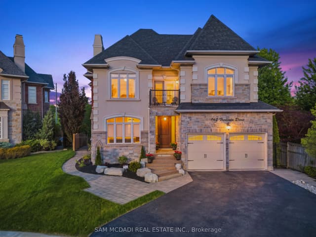 Detached at 962 Fredonia Drive, Mississauga, ON L5C 2W4
