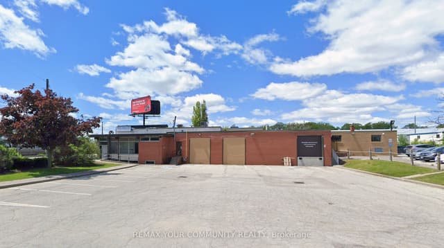 Office at 1214 Lawrence Avenue W 200, Toronto, ON M6A 1E3, Toronto W04