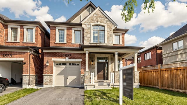 Detached at 1527 Varelas Passage, Oakville, ON L6H 3S2