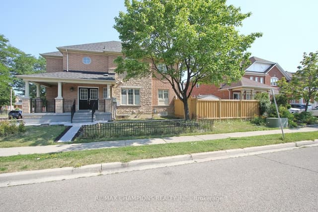 Detached at 28 Egypt Drive, Brampton, ON L6R 2W3