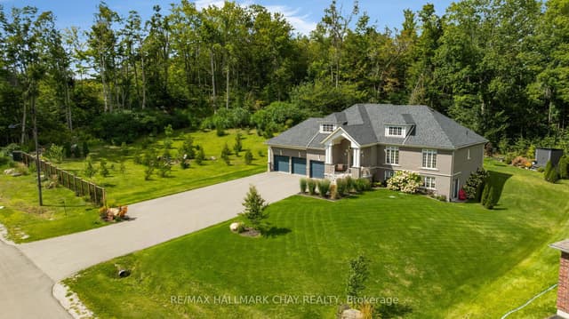 Detached at 21 Ruby Ridge, Oro-Medonte, ON L0L 2E0