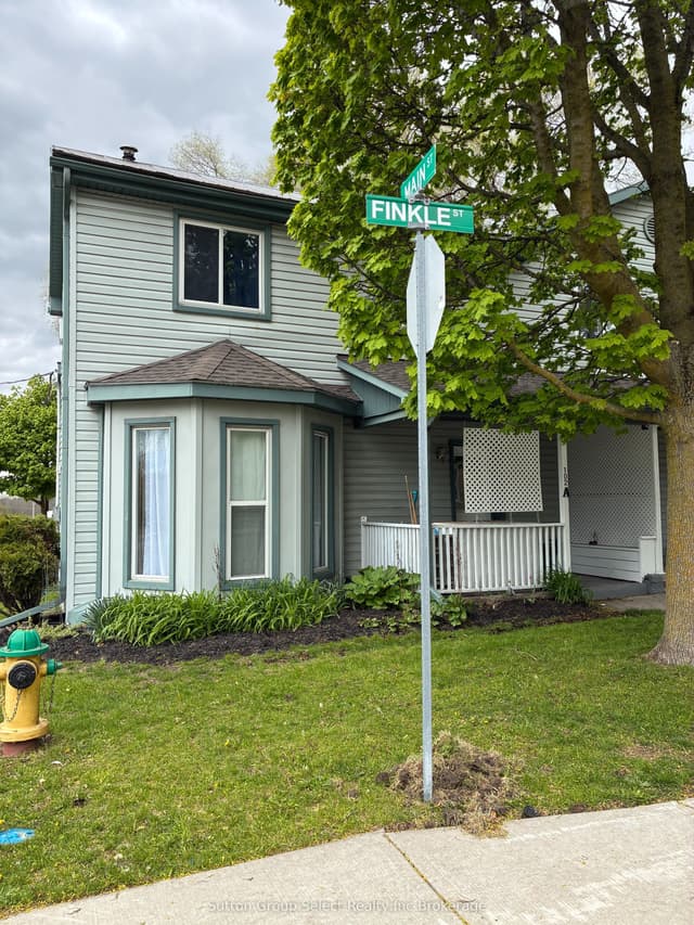Duplex at 102 Finkle Street, Woodstock, ON N4S 3C8