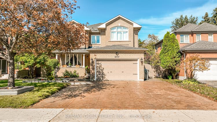 690 Peter Robertson Boulevard