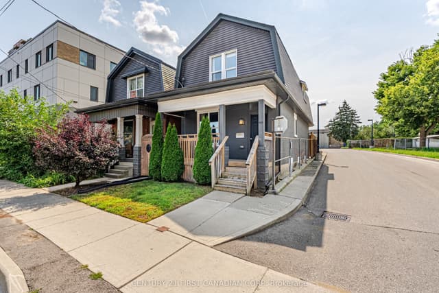 Duplex at 425 English Street, London East, ON N5W 3T4
