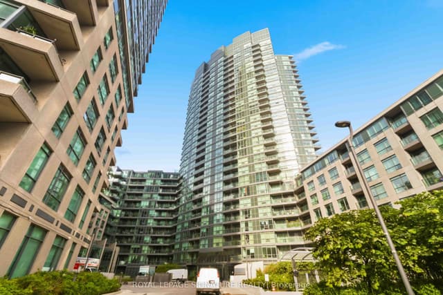 Condo Apartment at 231 Fort York Boulevard 225, Toronto, ON M5V 1B2, Toronto C01