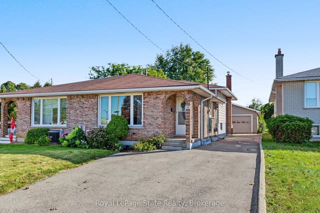 Semi-Detached at 589 Mohawk Road W, Hamilton, ON L9C 1X5