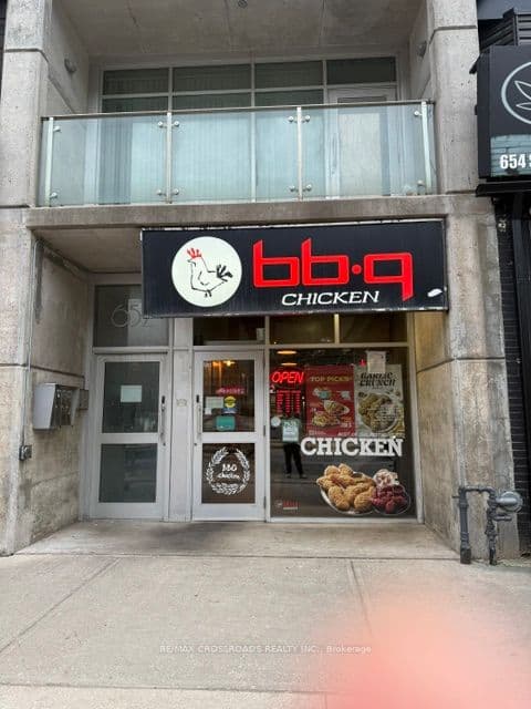 Sale Of Business at 652 Spadina Avenue 101, Toronto, ON M5S 2H7, Toronto C01