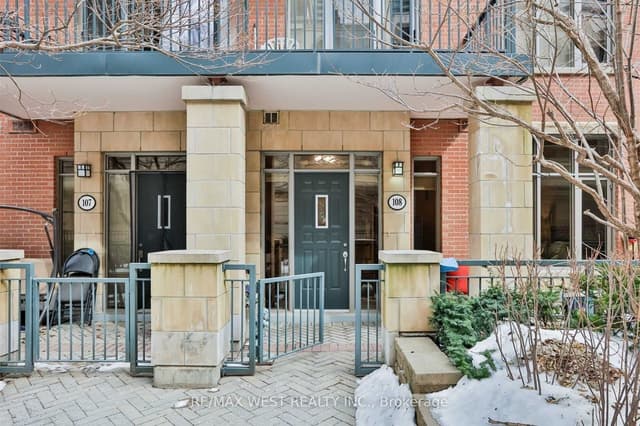 Condo Apartment at 330 Princess Royal Drive GV-108, Mississauga, ON L5B 4M8