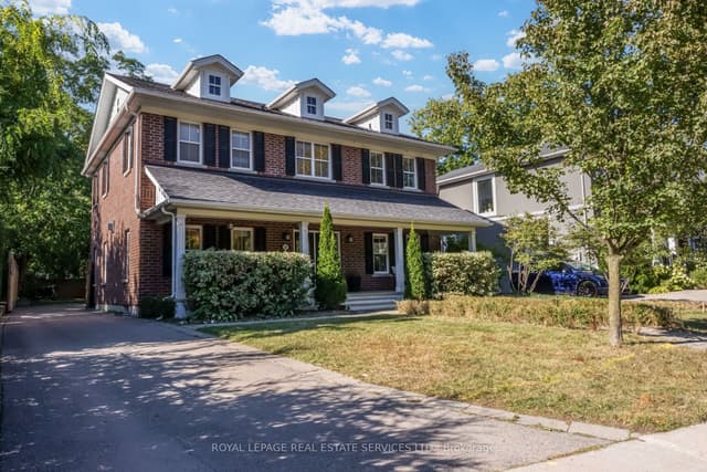 Detached at 2305 Belyea Street, Oakville, ON L6L 1N7