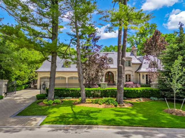 Detached at 113 Maple Grove Drive, Oakville, ON L6J 4T9