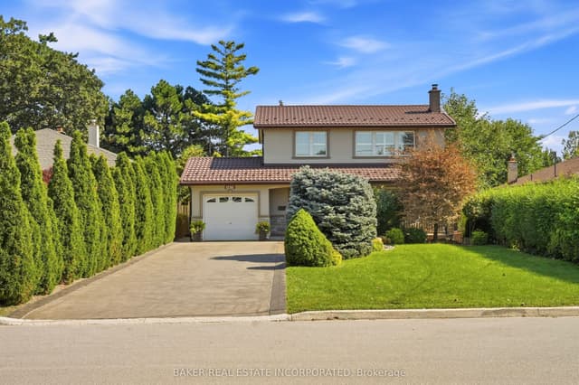 Detached at 3415 Schomberg Avenue, Mississauga, ON L4Y 2P5