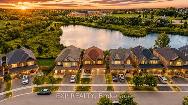 Detached at 39 Purdy Place, Clarington, ON L1C 0V2