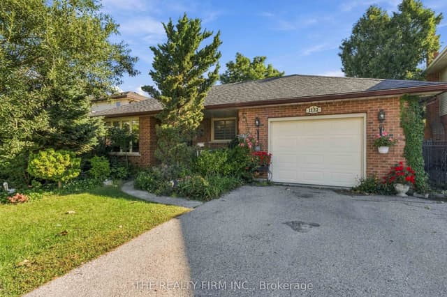 Detached at 1132 Iroquois Crescent, Woodstock, ON N4T 1C3
