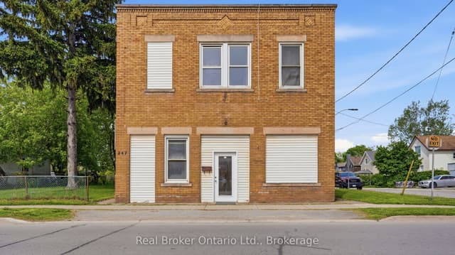 Fourplex at 247 King Street, Welland, ON L3B 3J9