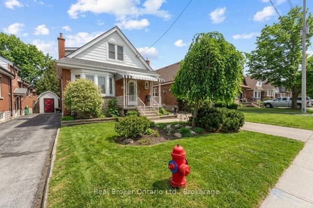 Detached at 193 Huxley Avenue S, Hamilton, ON L8K 2R2