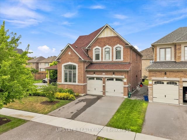 Detached at 18 Blenheim Circle, Whitby, ON L1P 0E2