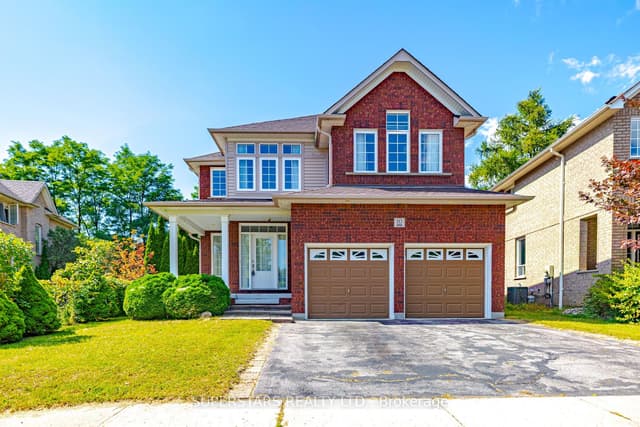 Detached at 10 Thistledown Crescent, Whitby, ON L1R 3P2