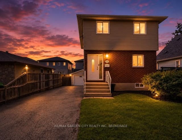 Detached at 211 Morton Street S, Thorold, ON L2V 1C8