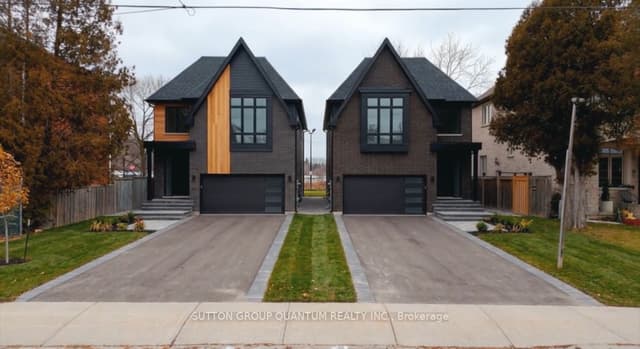 Detached at 29B Harrison Avenue, Mississauga, ON L5H 2N8