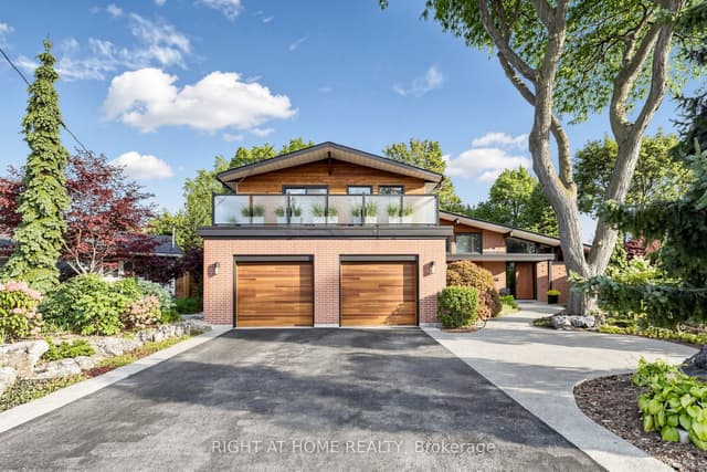 Detached at 4 Grovetree Road, Toronto, ON M9V 2Y2, Toronto W10