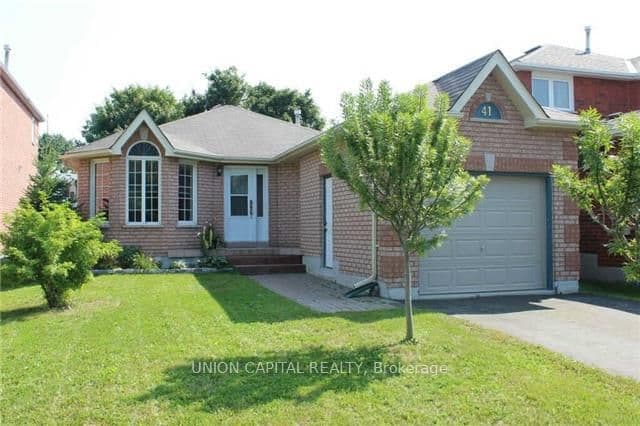 Detached at 41 Mcveigh Drive, Barrie, ON L4N 7E3