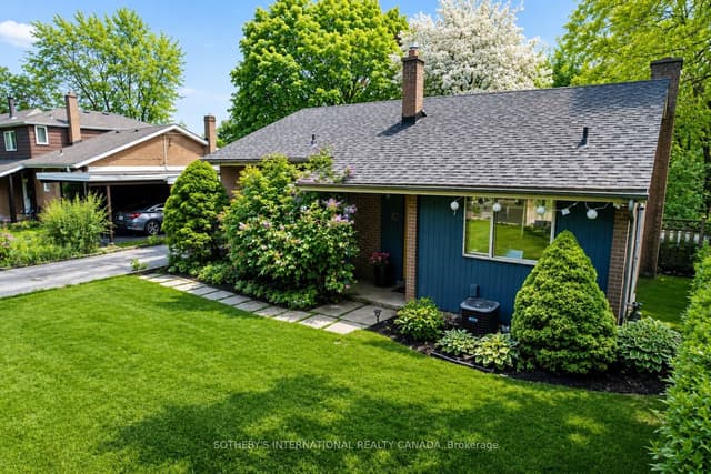 Detached at 10 Ternhill Crescent, Toronto, ON M3C 2E5, Toronto C13