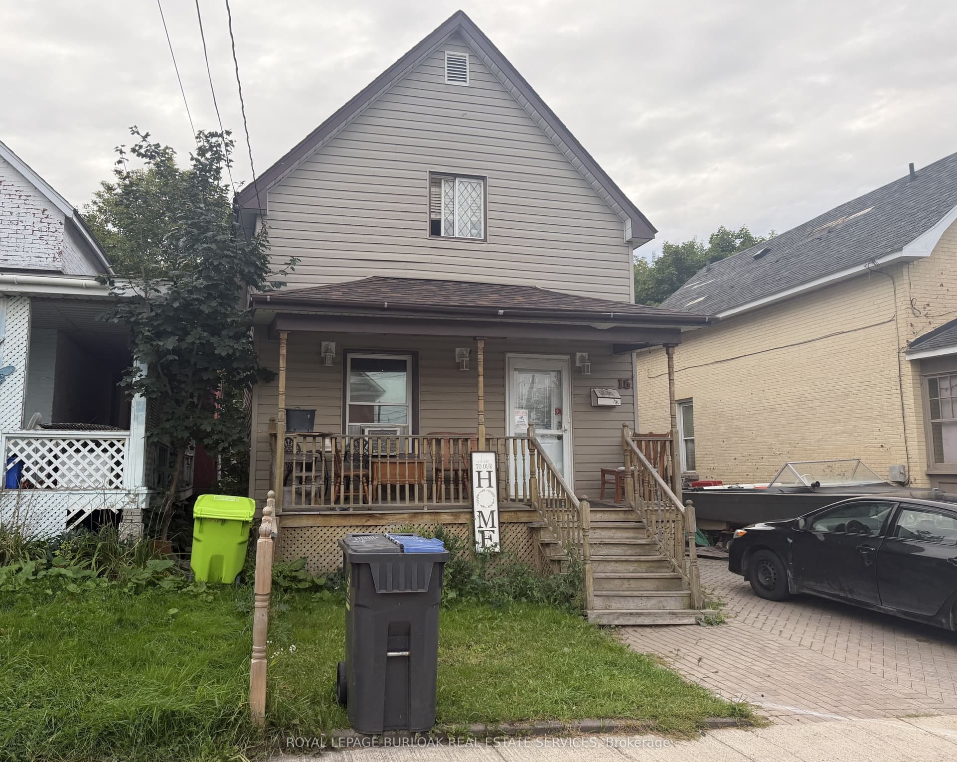 16 Abbott St