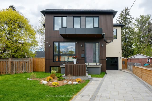 Detached at 24 Merritt Road, Toronto, ON M4B 3K5, Toronto E03