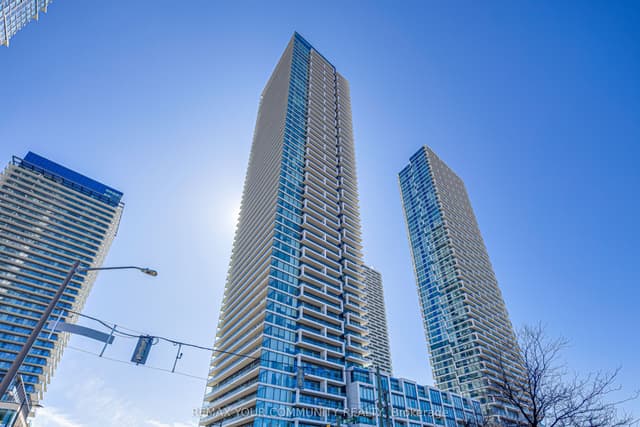 Condo Apartment at 950 Portage Parkway 3912, Vaughan, ON L4K 0J7