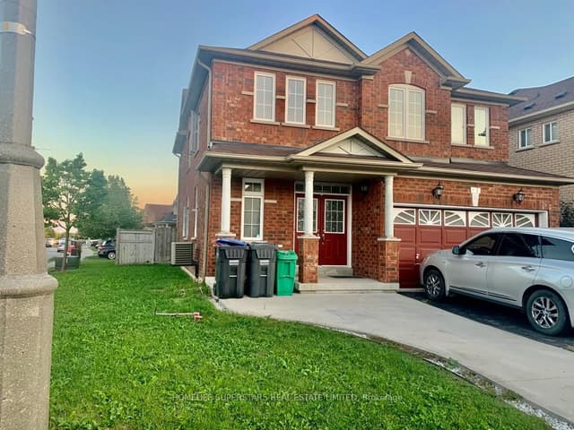 Detached at 2 Arctic Fox Crescent, Brampton, ON L6R 0J2
