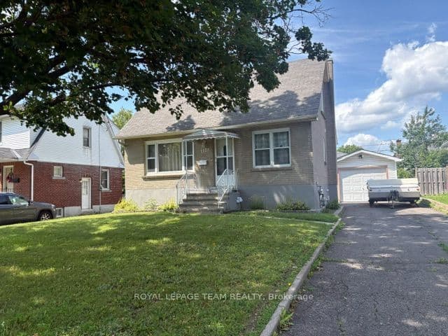 Detached at 1123 Secord Avenue, Billings Bridge - Riverside Park and Area, ON K1H 8C9