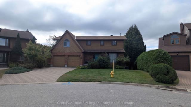 Detached at 8 Found Court, North Bay, ON P1A 4E5